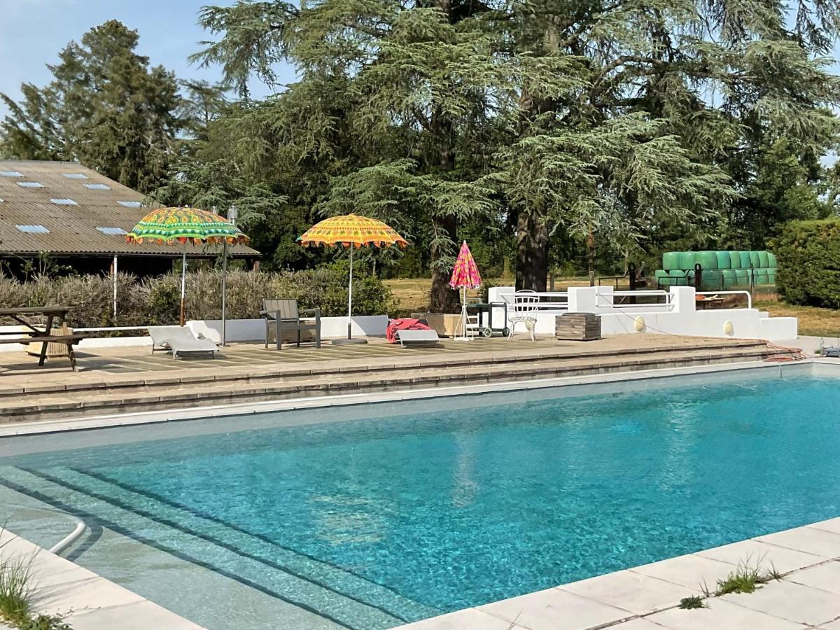 Chateau Tout Y Fault Loriges Esterno foto