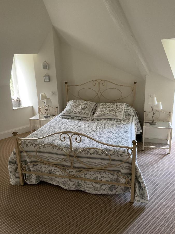 Chateau Tout Y Fault Loriges Esterno foto