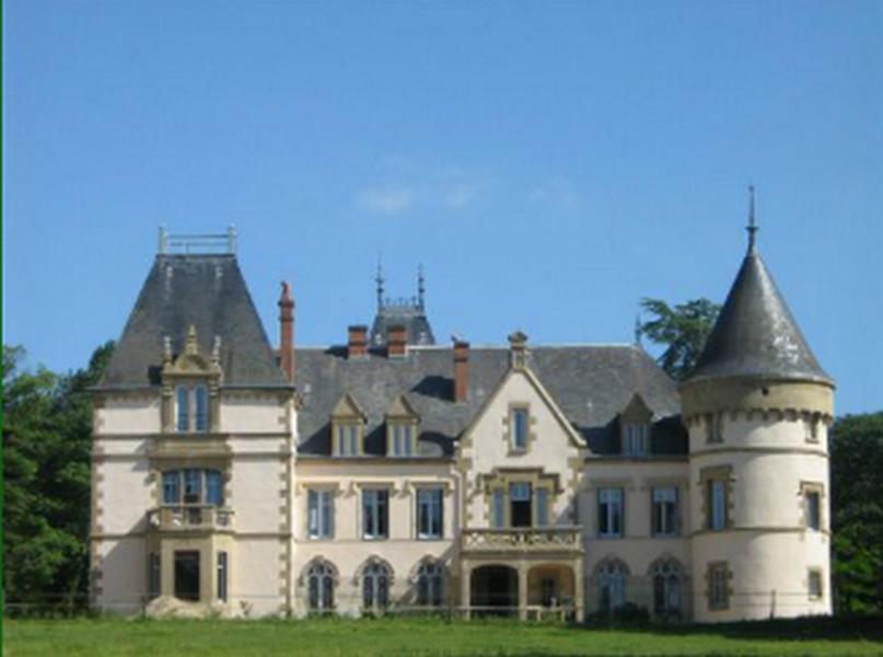 Chateau Tout Y Fault Loriges Esterno foto